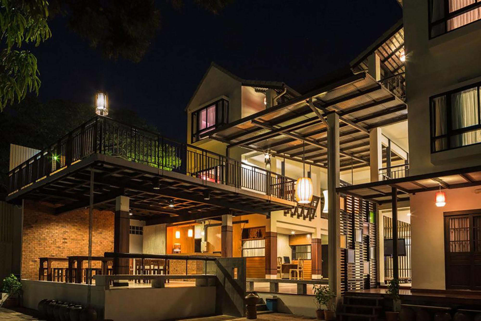 Baan Ing Ping Hotel Chiang Mai Ngoại thất bức ảnh