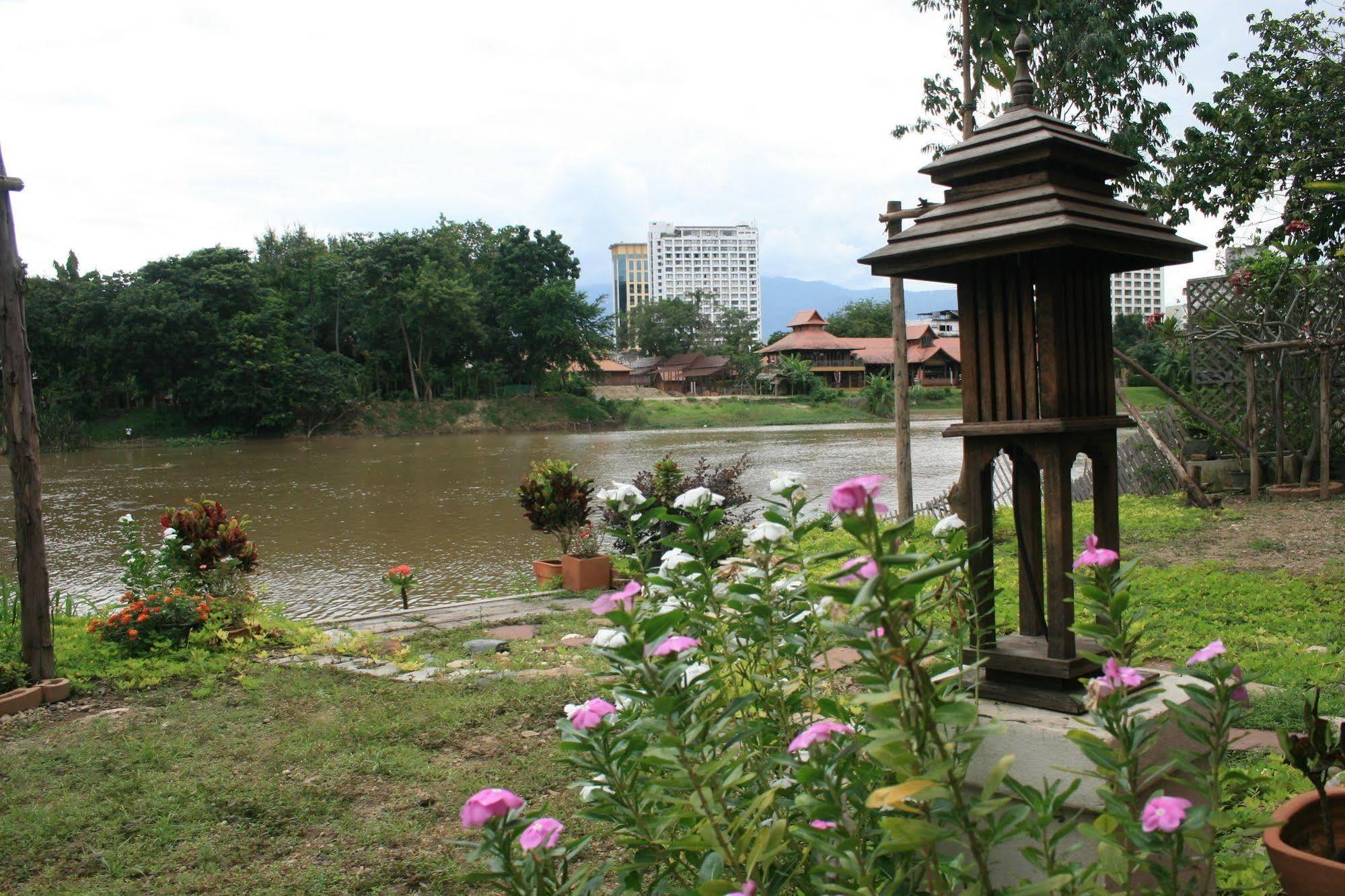 Baan Ing Ping Hotel Chiang Mai Ngoại thất bức ảnh